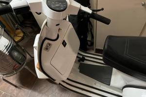 Vespa px 125 E arcobaleno 1986