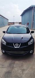 nissan quasquai  full.......