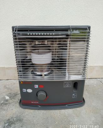 Stufa a combustibile liquido