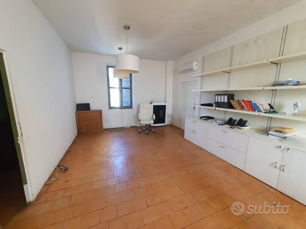 Casa – Guastalla, Baccanello - Altro