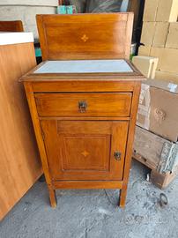 Coppia di comodini stile siciliano