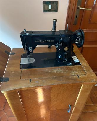 Macchina da cucire Singer 301m