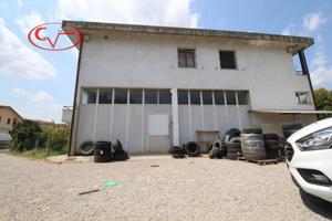 Immobile di 200 m² a Montevarchi