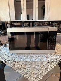 forno a microonde Sharp da 25 litri
