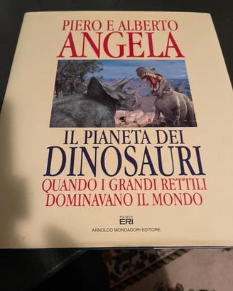 Il pianeta dei dinosauri. Piero Angekz