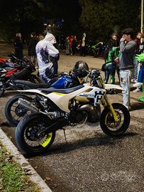 Husqvarna TC 125 motard 