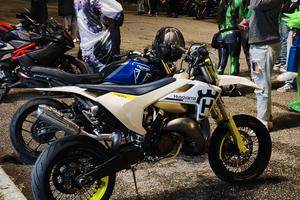 Husqvarna TC 125 motard 