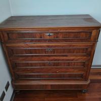 Comò in legno con 4 cassettoni