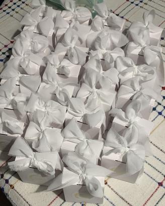 Scatoline porta confetti bianche