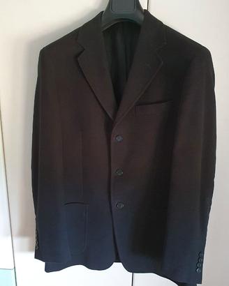 Giacca da uomo di colore nero