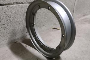 Cerchione vespa 50 HP