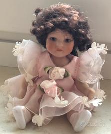 Bambola da collezione vestito rosa
