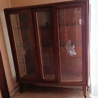 MOBILE ANTICO CON VETRI FINEMENTE DECORATI