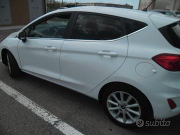 FORD FIESTA FULL OPTlONAL NEOP