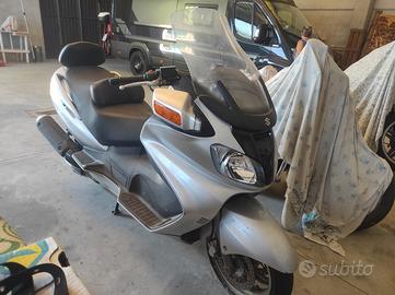 Suzuki Burgman 650