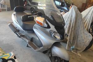 Suzuki Burgman 650