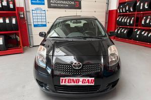 Toyota Yaris 1.0 5 porte
