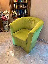 Poltrona colore verde stile velluto