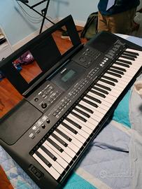 YAMAHA PSR-E463