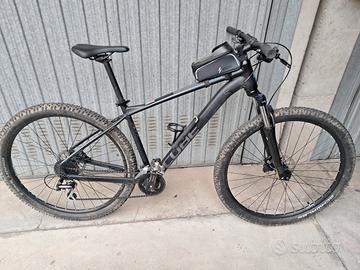 MTB CUBE 2022 29 L