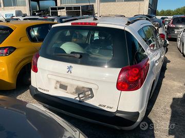 Peugeot 207 SW del 2007 per ricambi