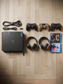 PlayStation 4 Pro 1TB - Set Completo: 3 Controller