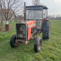 trattore Massey Ferguson 375