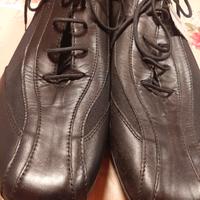 scarpe Geox Respira con i lacci