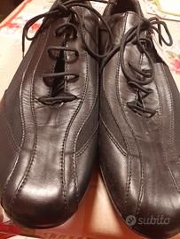 scarpe Geox Respira con i lacci