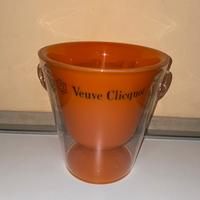 CHAMPAGNE VEUVE CLICQUOT ICE BUCKET