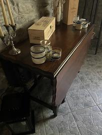 Tavolo bandelle inglese inizio 900