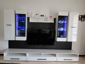 parete attrezzata moderna