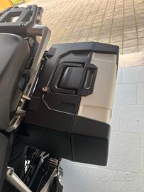 Coppia di valigie originali triumph tiger explorer