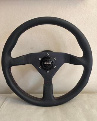 Volante momo