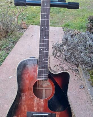 Chitarra acustica amplificata YAMAHA DW-4S VS