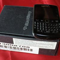 telefono cellulare vintage BlackBerry curve 9360