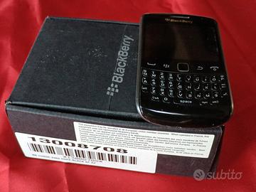 telefono cellulare vintage BlackBerry curve 9360