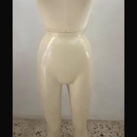 Manichino donna marca Taylors