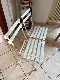 Due sedie in metallo