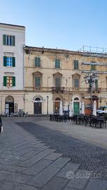 In piazza d'italia