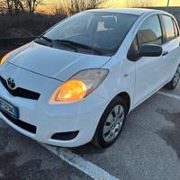 Toyota Yaris 1.0 5 porte Sol UNICO PROPRIETARIO TA