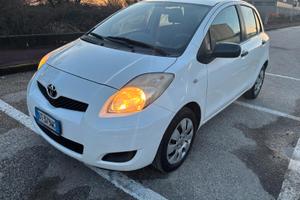 Toyota Yaris 1.0 5 porte Sol UNICO PROPRIETARIO TA