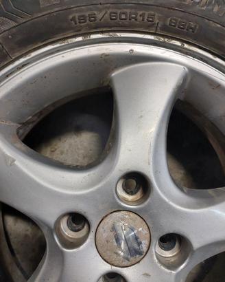 4 ruote in lega 15" Suzuki Ignis 2006