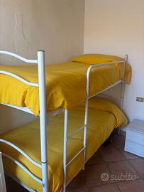 Letto a castello con materassi