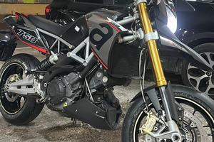 Aprilia Dorsoduro 750