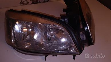 FANALI per OPEL ZAFIRA "A" T3000 99-05