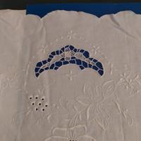 lenzuolo matrimoniale ricamato 