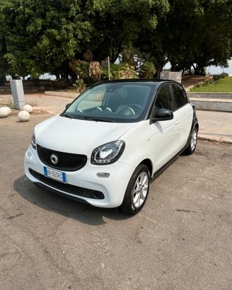 Smart fourfour 453