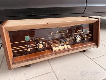 RADIO PHILIPS VINTAGE ANNi 60 B4X12A/09