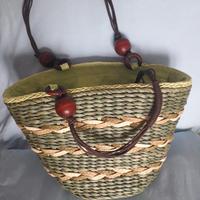 Borsa in paglia. Foderata.